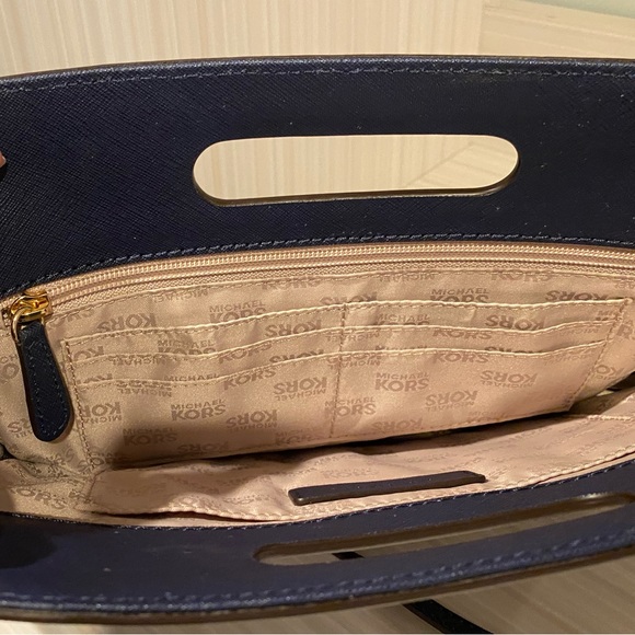 Michael Kors Clutch Shoulder Bag in Navy - Picture 6 of 7